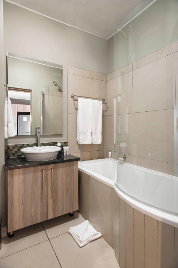 Cag The Atrium Rivonia Aparthotel Johannesburg Buitenkant foto